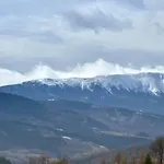 Stodola Simonka Na Punkcie Widokowym * Завоя