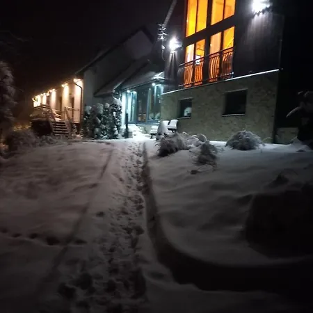 Stodola Simonka Na Punkcie Widokowym Villa *
